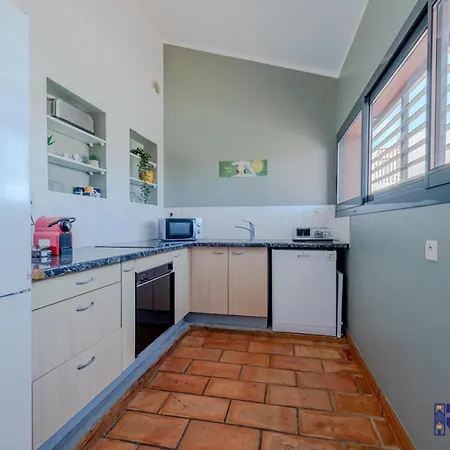 Apartment Le Cannetois - 2 - Wifi - Parking *